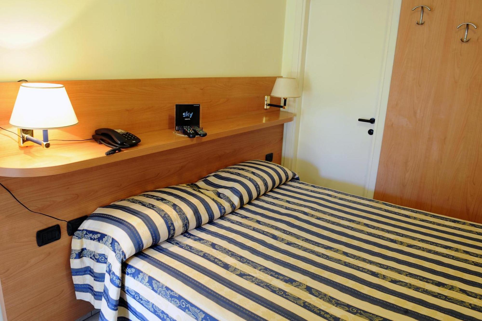 Albergo Villa Marina Anzio Dış mekan fotoğraf